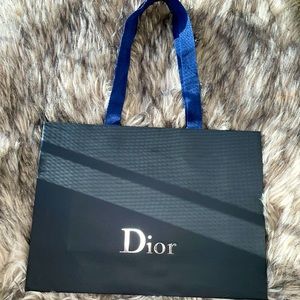 Dior Shopping Bag 🛍